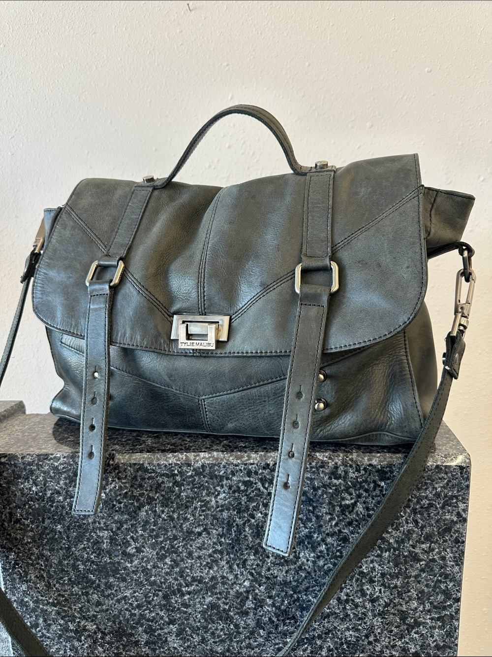 Tylie Malibu Leather Satchel crossbody in Dark Gray y2k style messenger